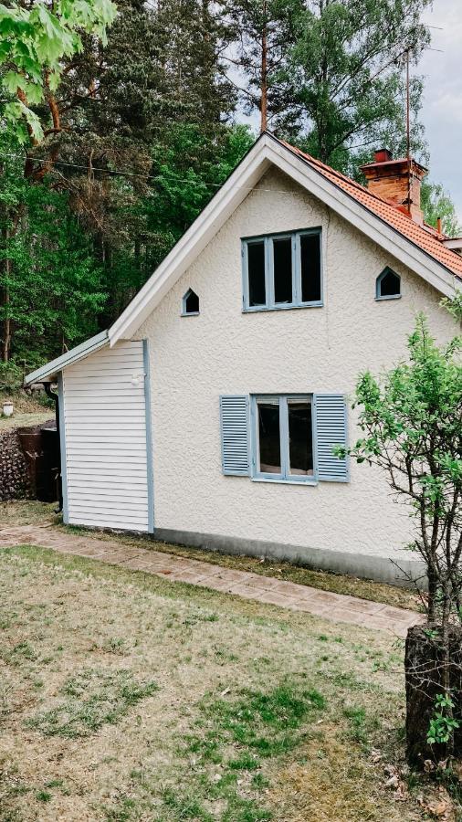 Charming House With Wood Stove Near Lake Virserum Zewnętrze zdjęcie