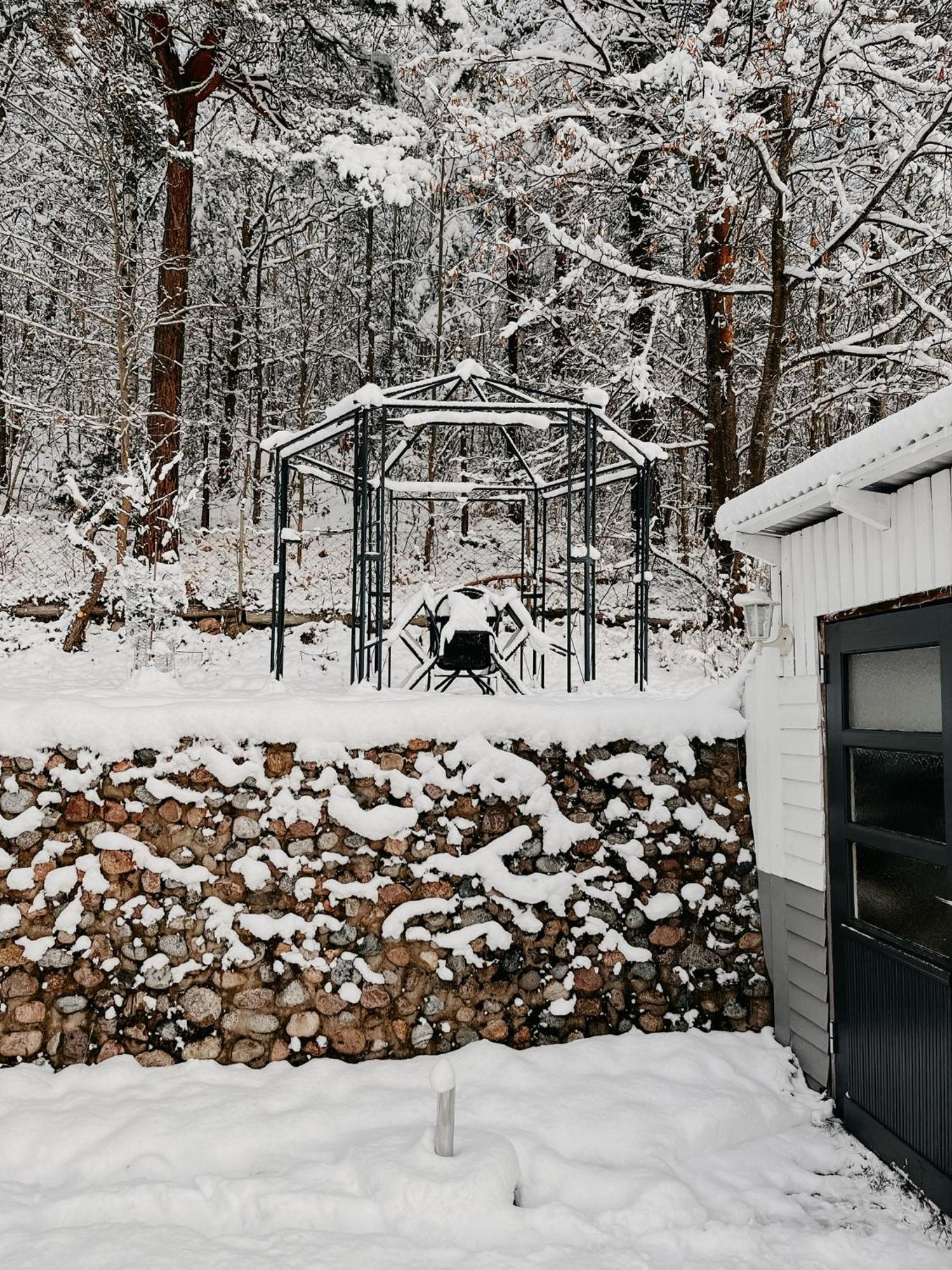 Charming House With Wood Stove Near Lake Virserum Zewnętrze zdjęcie
